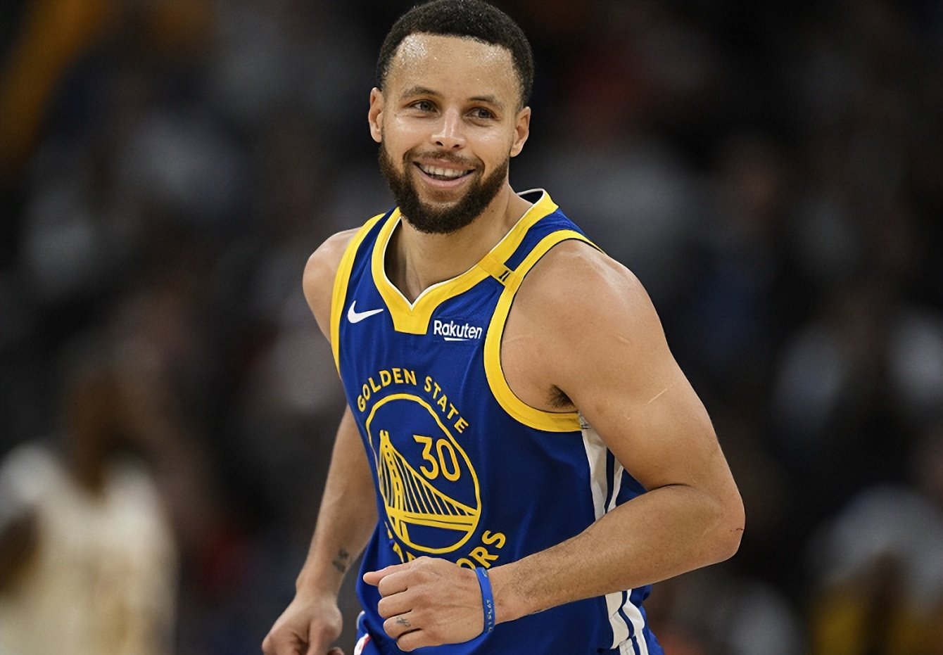 包含灰熊客场连败，孟菲斯小将独撑大局表现出色的词条