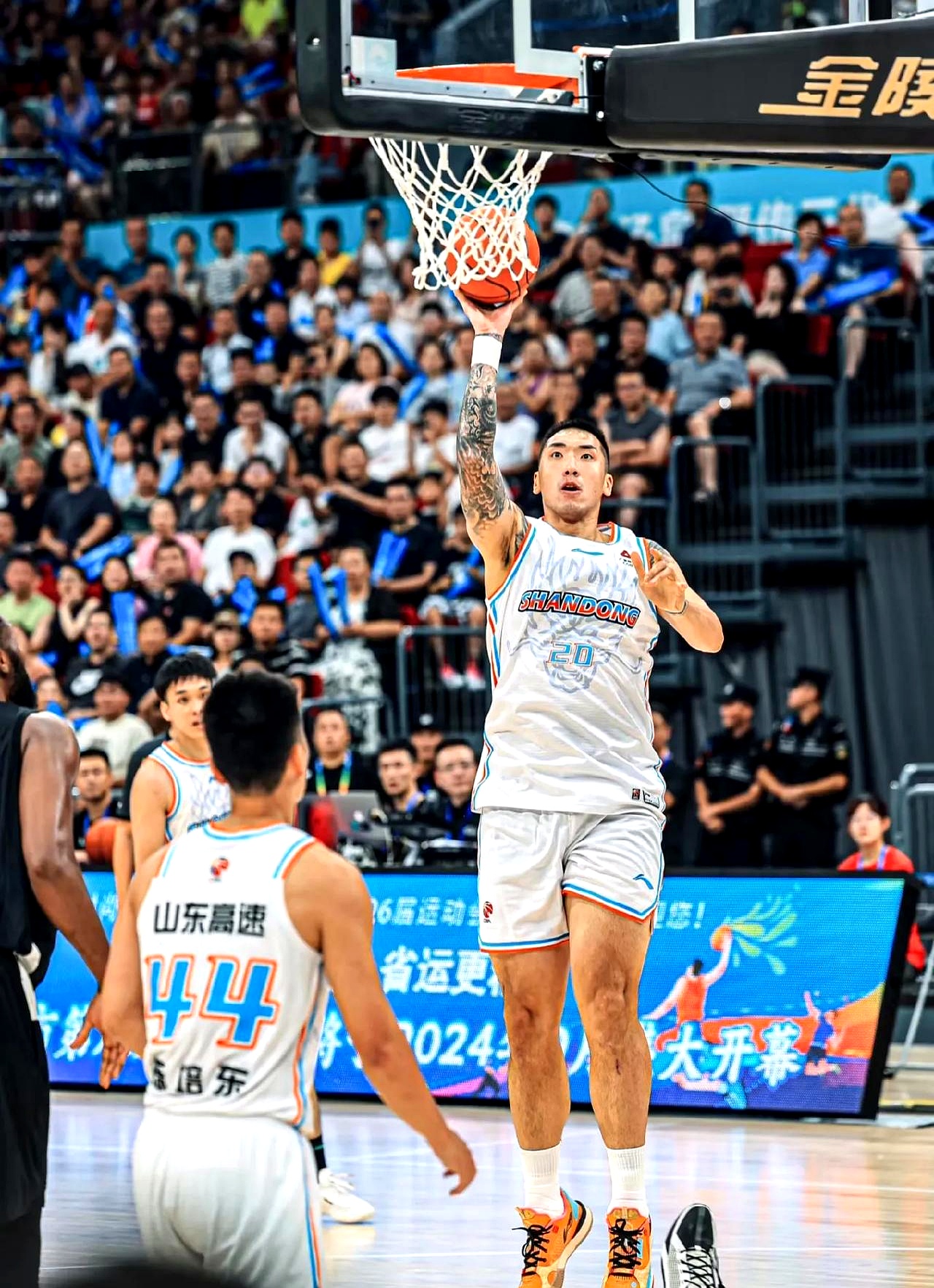 开云平台-巴塞罗那迎战尤文图斯，冲刺半决赛席位