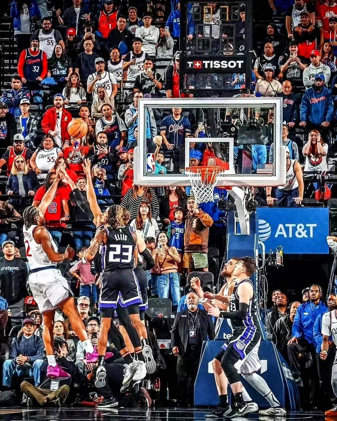 尼克斯险胜国王，双加时惊险胜利