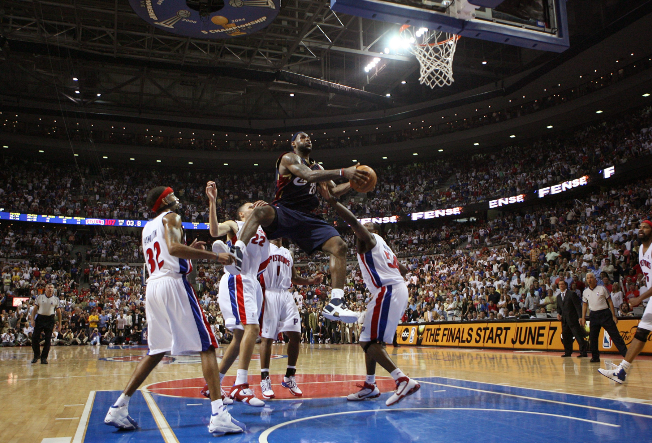 一场经典之战！S赛点燃球迷热情的简单介绍