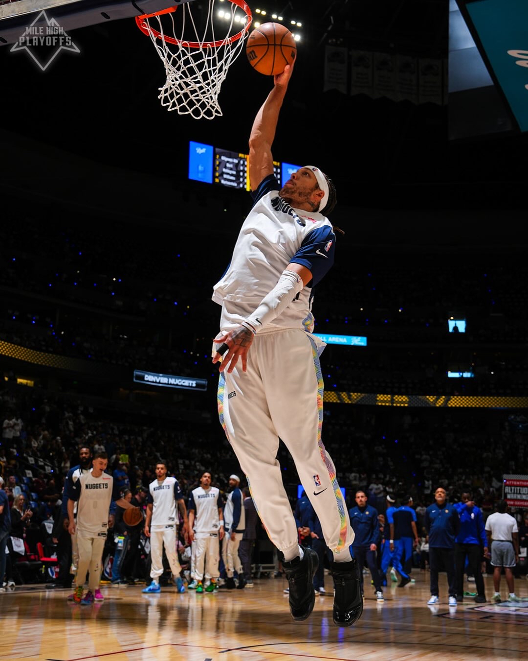 独行侠鏖战掘金，约基奇高光表现