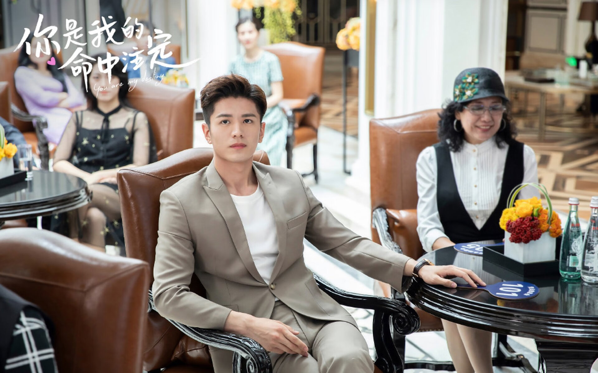 赤道烈焰与北境寒冰的碰撞,拉亚如何成为点燃与冻结命运的火种