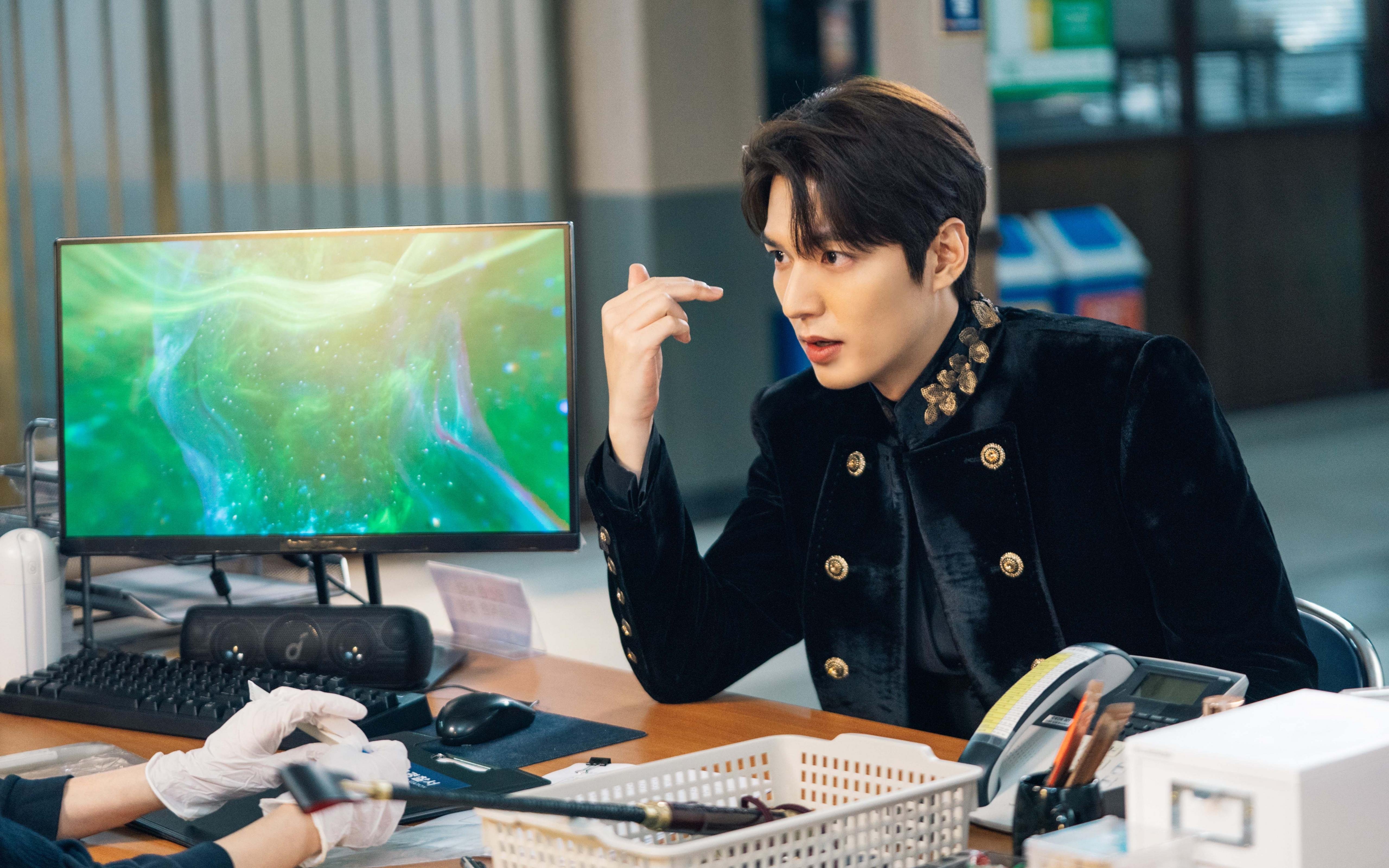 塔图姆关键先生发力,山西队一波流带走广厦队