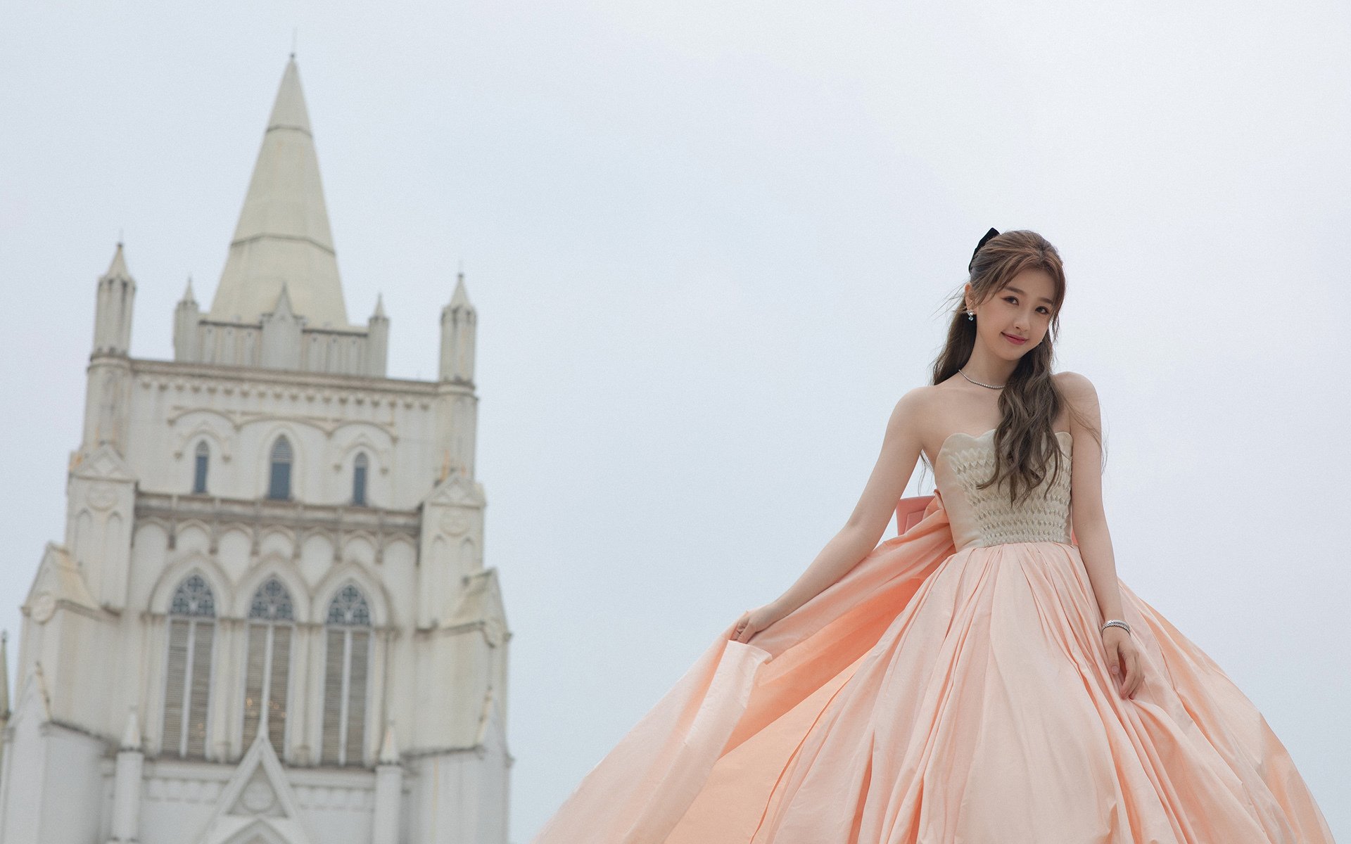 F1街道赛之夜，霍勒迪持续制造杀伤的王者之舞