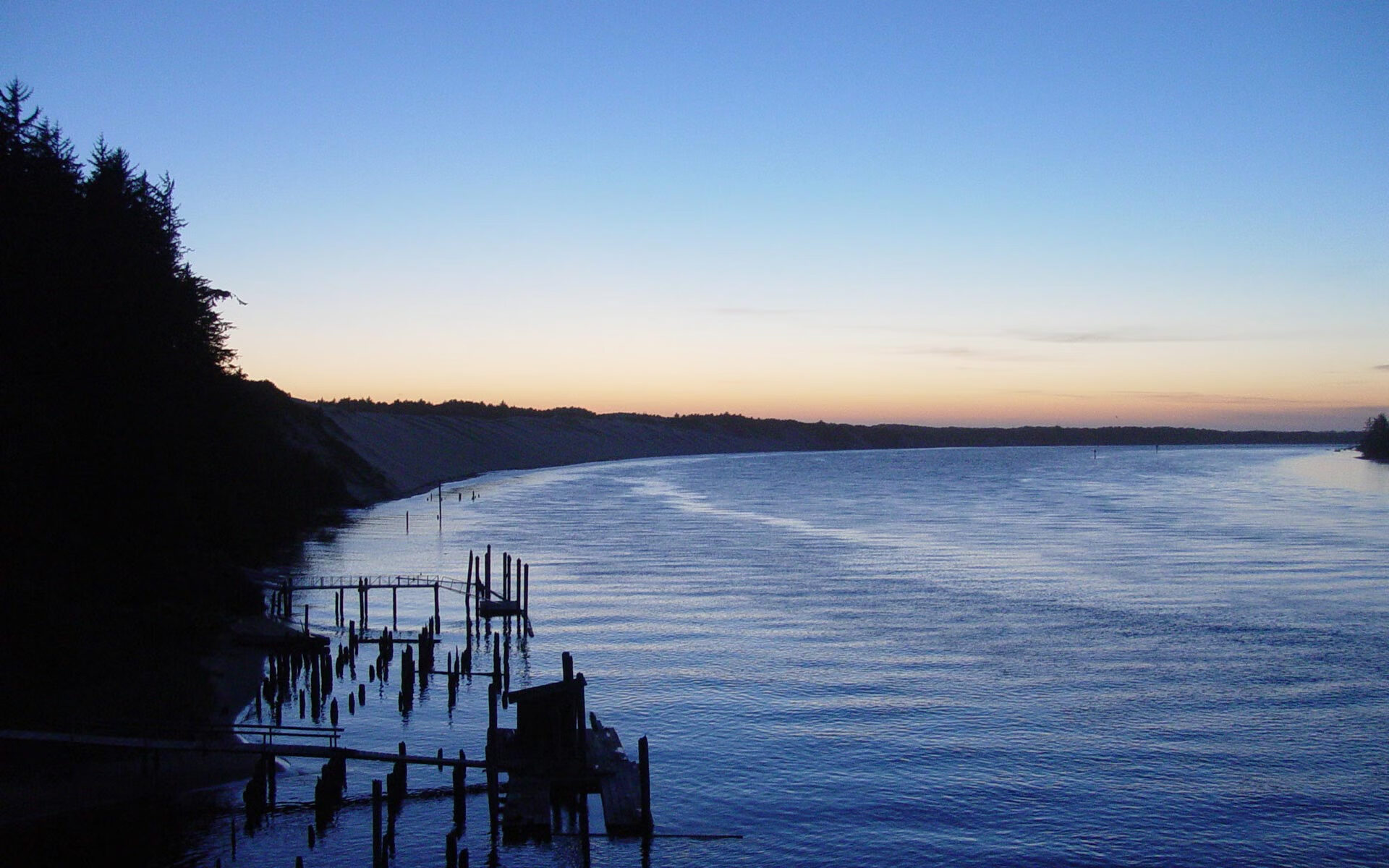雪落梦剧场，劳塔罗一箭穿心，奥地利的逆袭与足球的纯粹回响