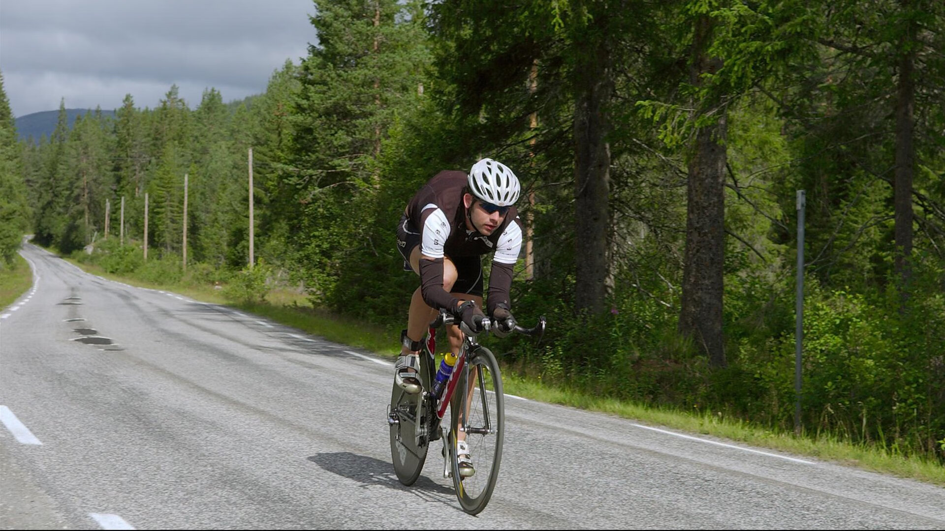 开云下载-双城记，广东队的整体节奏与利拉德的关键时刻