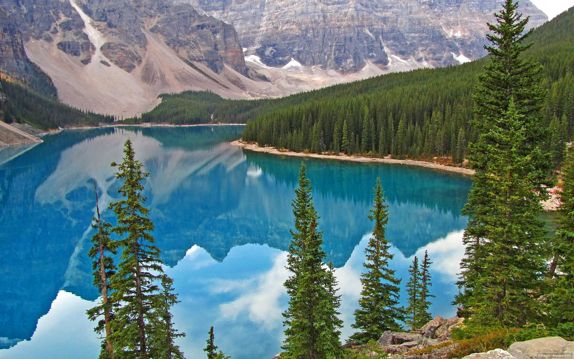 史诗之夜！霍勒迪满分封神，曼城惊险卫冕英超王座